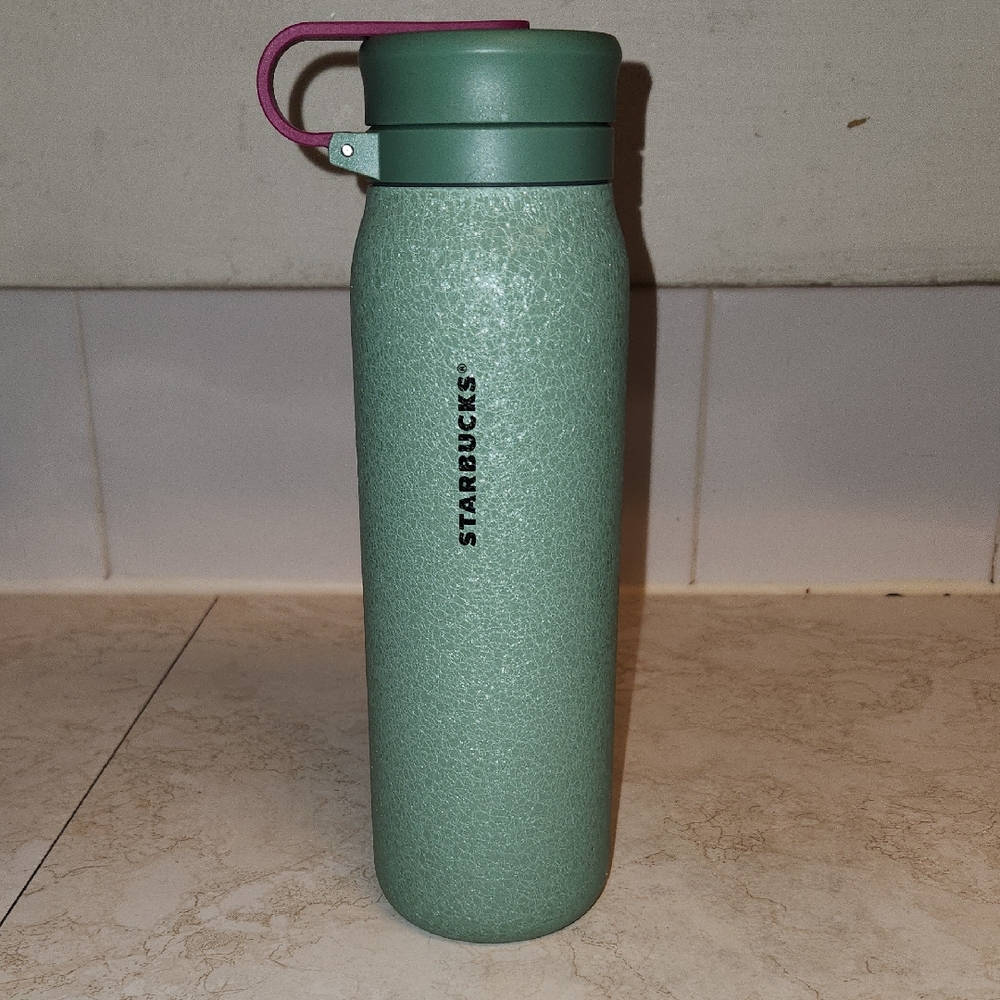Starbucks Fall 2022 Textured Rainforest Vacuum Insulated 20oz Hard Water Bottle